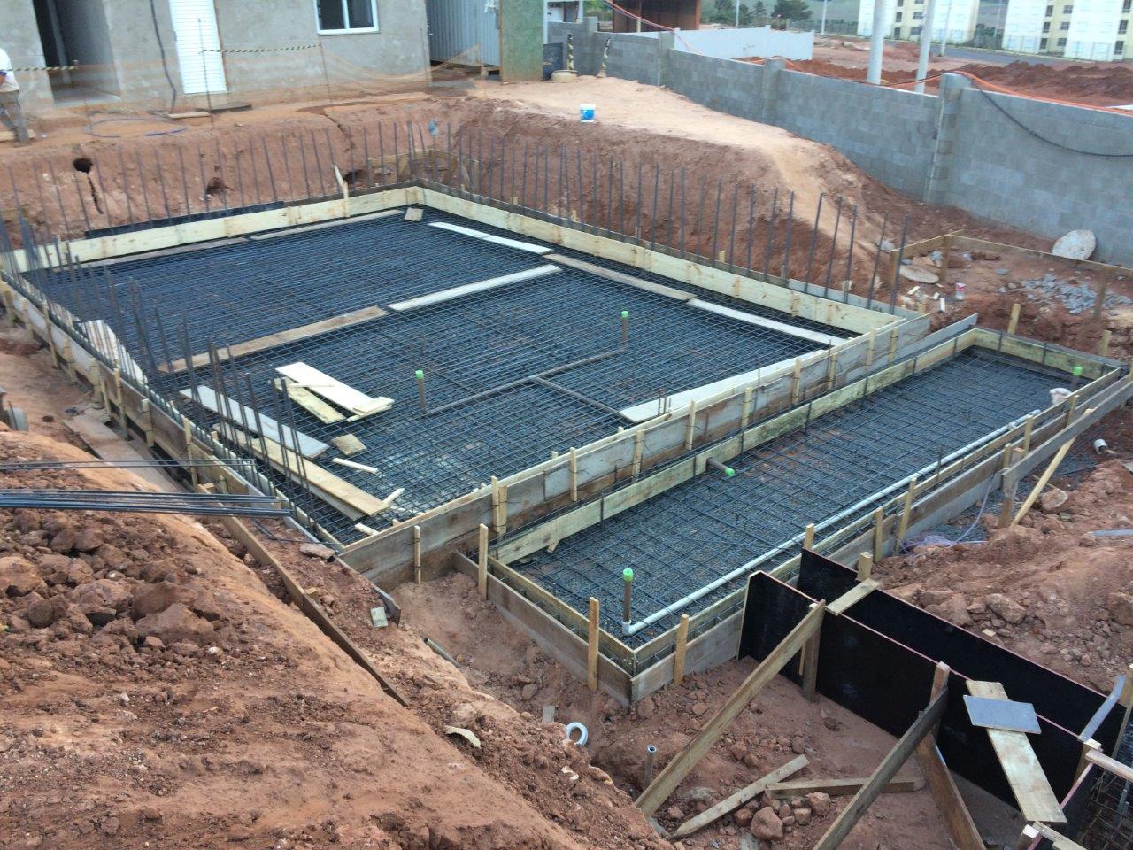 CONSTRUÇÃO DE PISCINAS